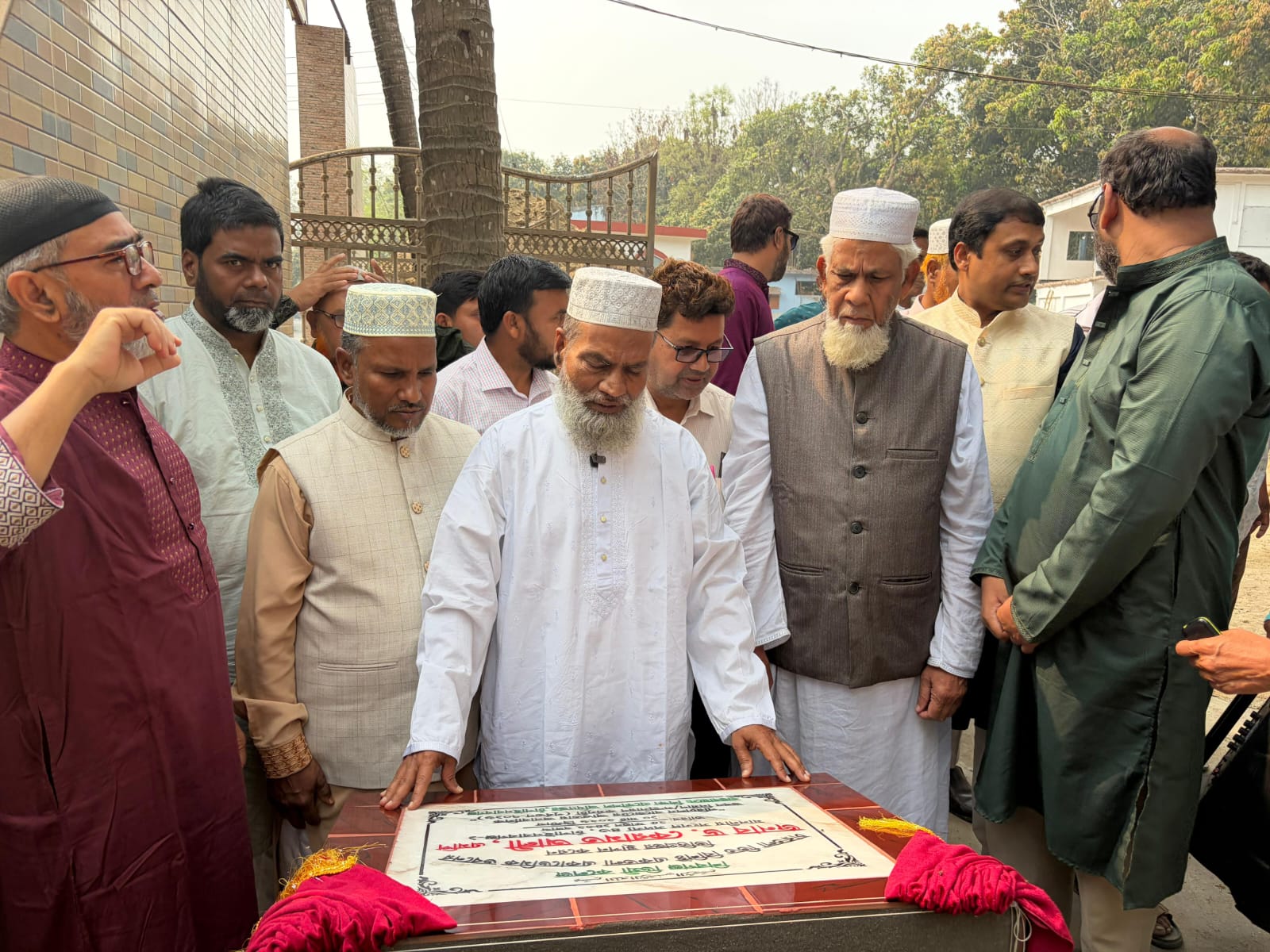 শিবগঞ্জ ডিগ্রি কলেজে একাডেমিক ভবনের ভিত্তিপ্রস্তর উদ্বোধন