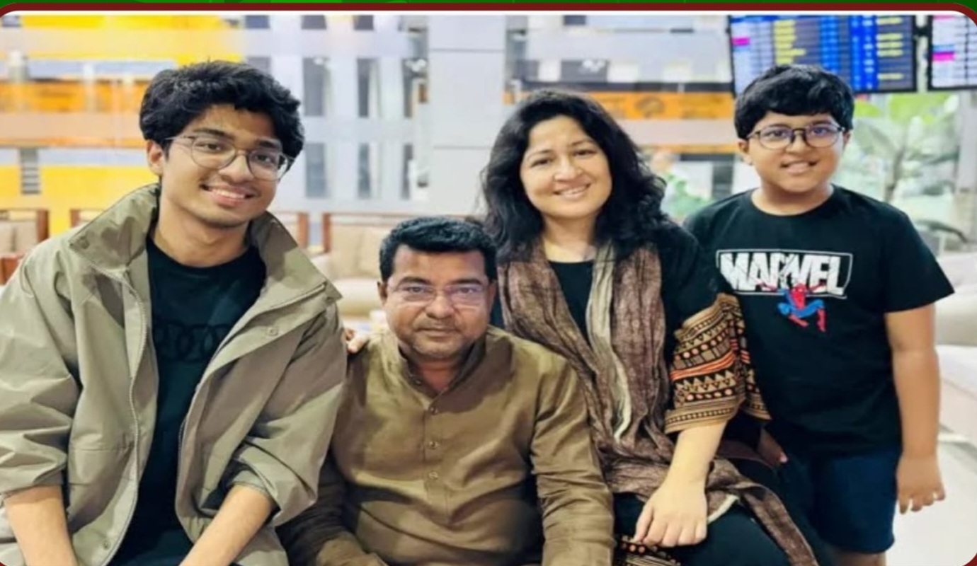 পিরোজপুর-২ আসনের সাবেক সংসদ সদস্য মহিউদ্দিন মহারাজ, তার স্ত্রী উম্মে কুলসুম এবং পুত্র শাম্মাম জুনাইদ ইফতির বিরুদ্ধে ৬০ কোটি টাকার বেশি অবৈধ সম্পদ অর্জনের অভিযোগে আলাদা তিনটি মামলা করেছে দুর্নীতি দমন কমিশন (দুদক)।