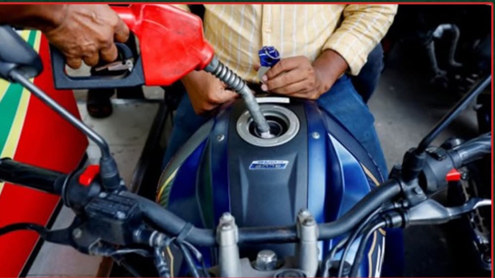 তেলের দাম বাড়াল সরকার, সাধুবাদ মালিক সমিতির