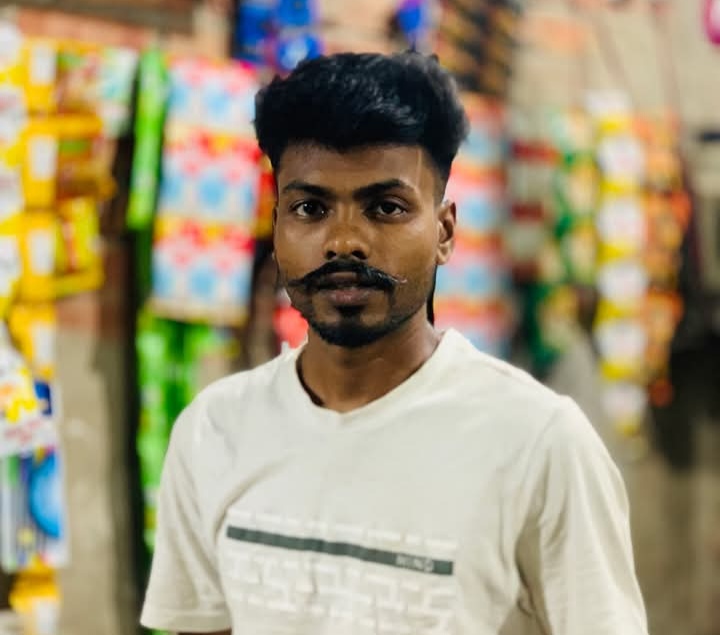 বাঁশখালীতে কিশোরীকে ধর্ষণের অভিযোগ: বিএনপি নেতা ‘আরিফ’ আটক